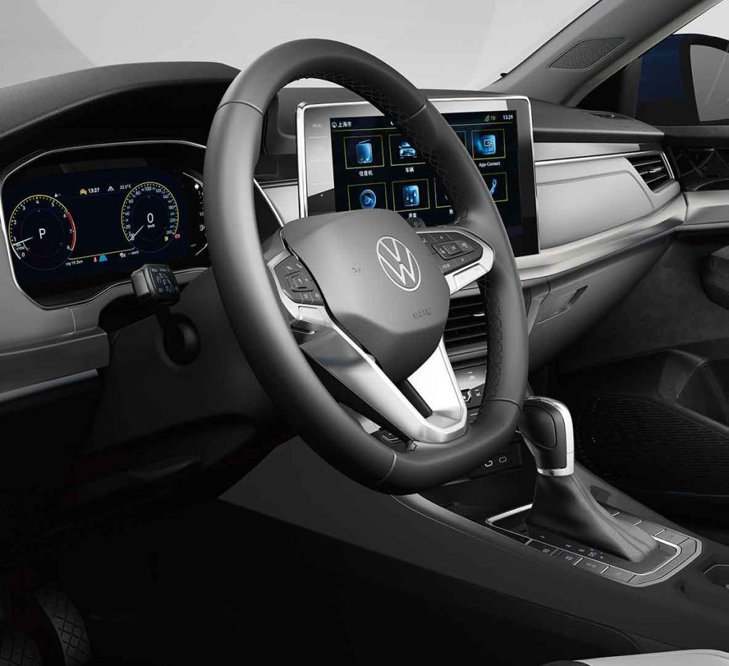 Volkswagen Bora 2025 liquid crystal display