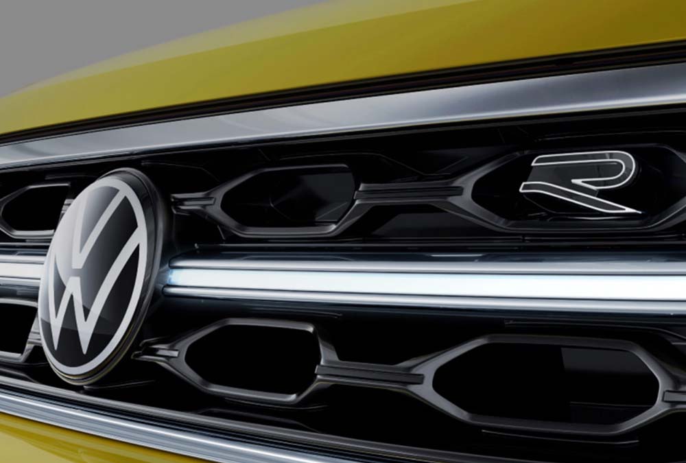 Volkswagen NewTROC 2025 Light Blade Through-Type Front Grille Light