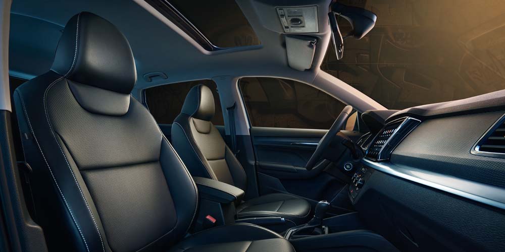SKODA KAMIQ 2025 Front Sport Integrated Seats