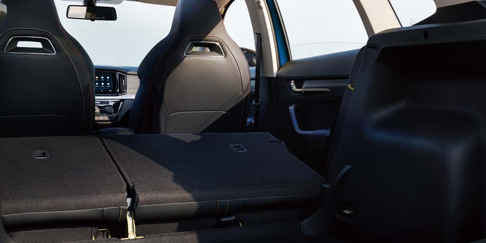 SKODA KAMIQ GT 2025 463-1510L Expandable Trunk