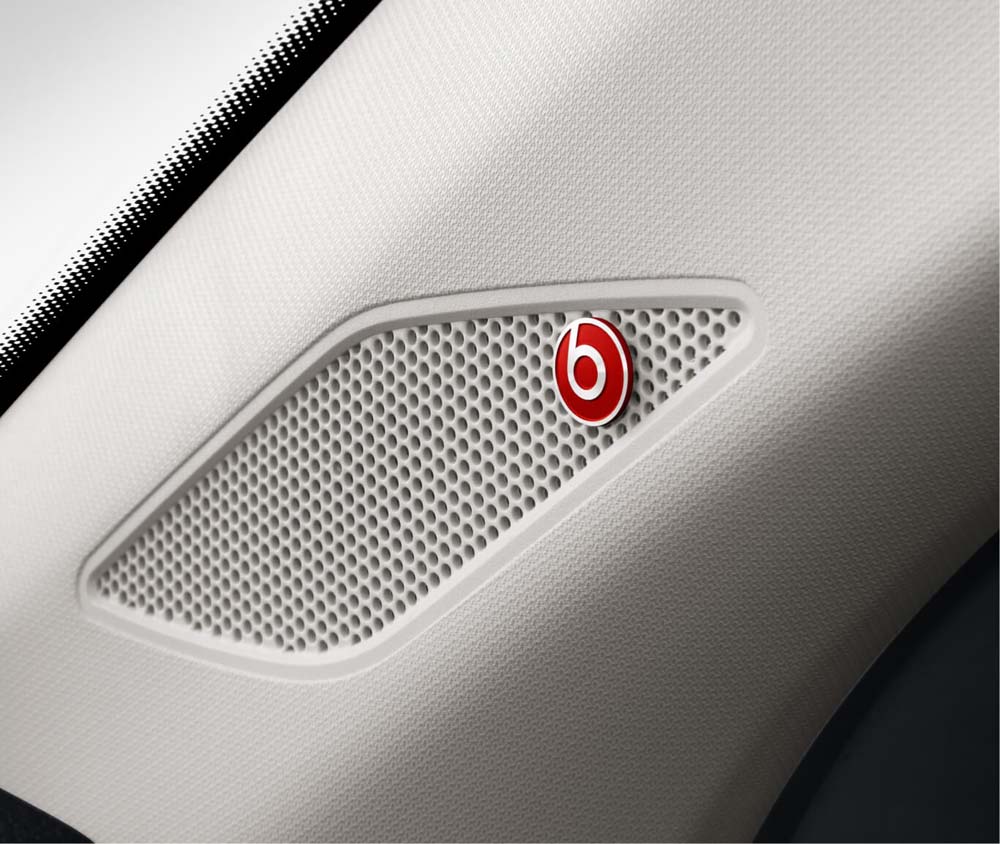 Exploded view of an electric vehicle battery pack.