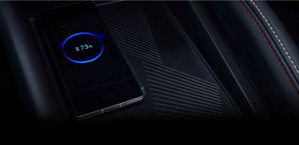 Geely Coolray 2025 wireless charging