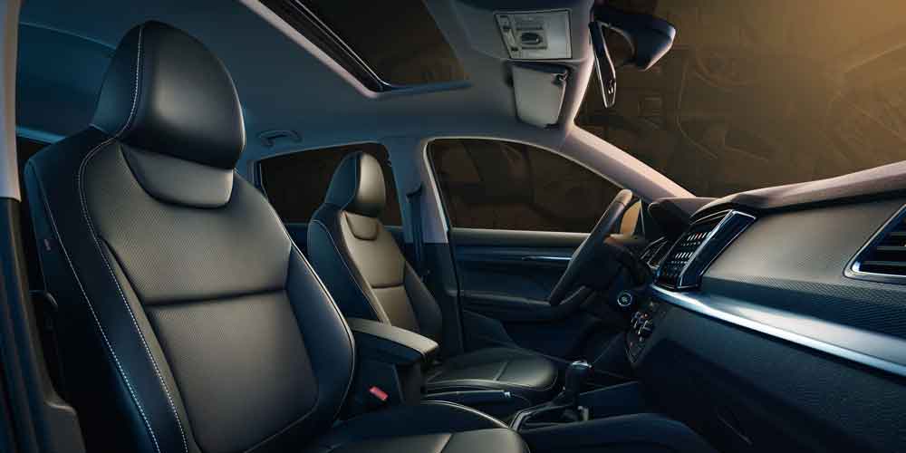 Skoda Kamiq front integrated sport seats