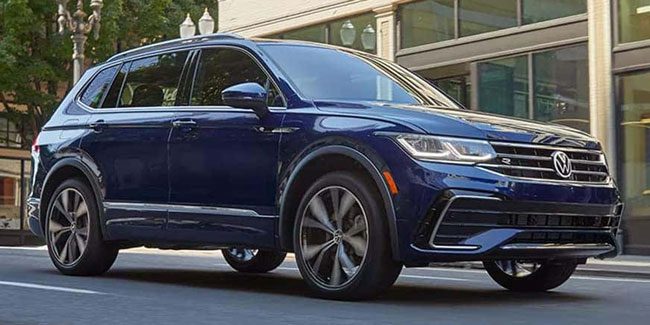 Volkswagen Tiguan 2024 Right front three-quarter view