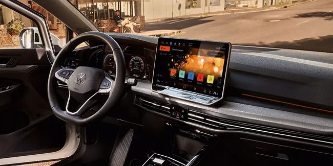 2025 Volkswagen Golf Central control screen