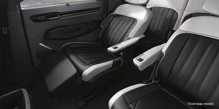 Kia EV9 second row seats