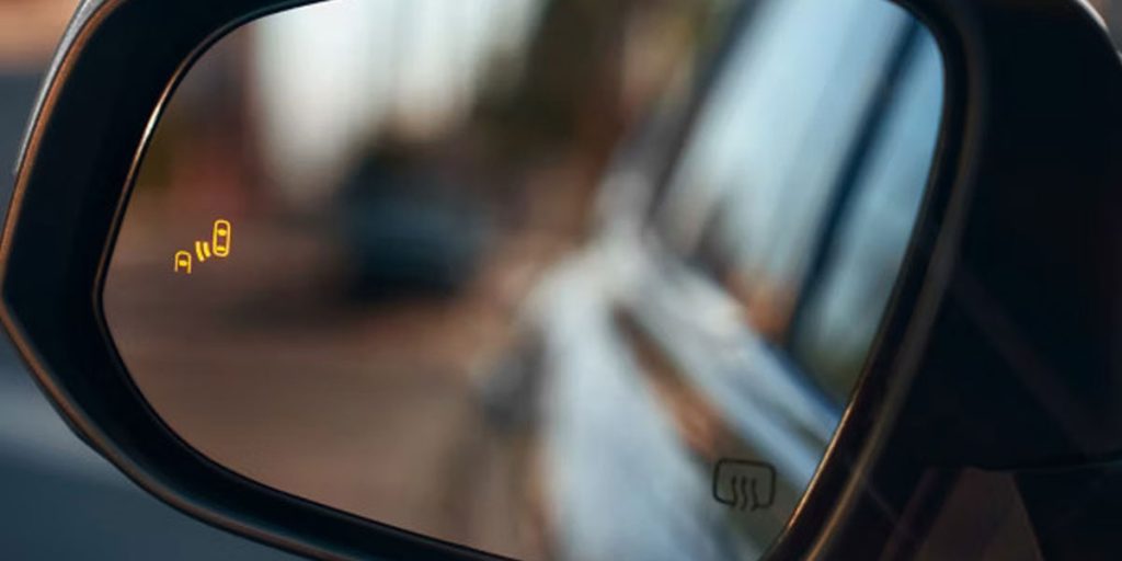 2025 Toyota Highlander Blind Spot Monitoring System