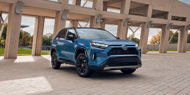 2025 Toyota RAV4 Front Three-Quarter