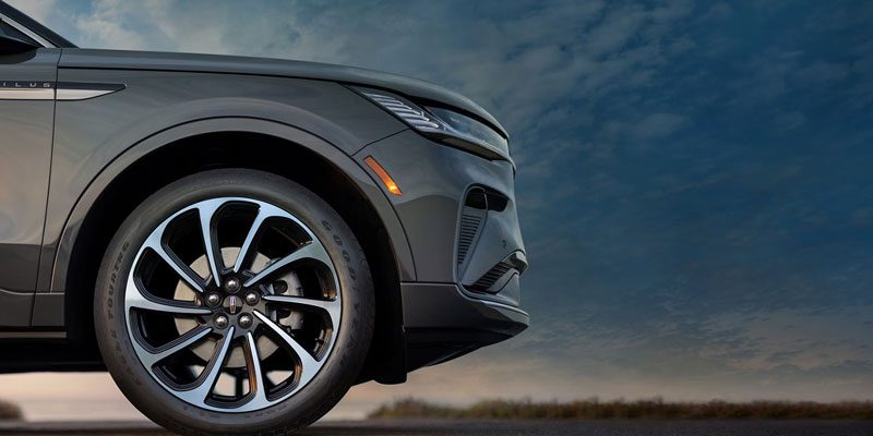Close-up of the tires on the 2025 Lincoln Nautilus