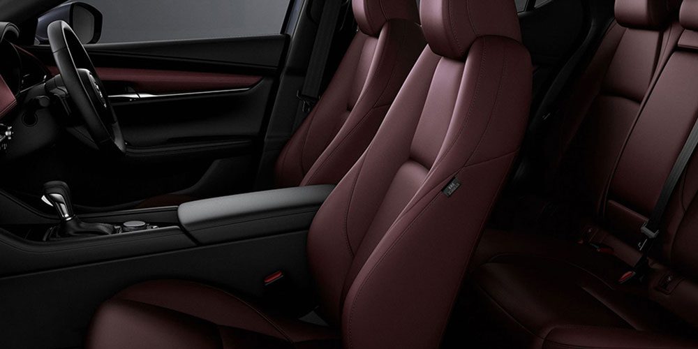 Mazda 3 Hatchback front seats