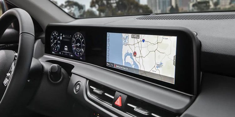 2025 Kia Seltos dashboard and center console screen