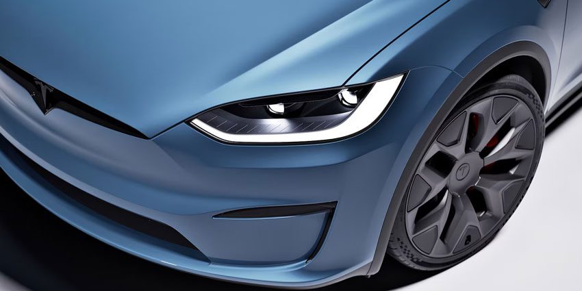 Tesla Model X Adaptive Driving Headlights