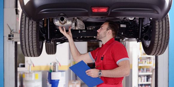 Used car chassis inspection