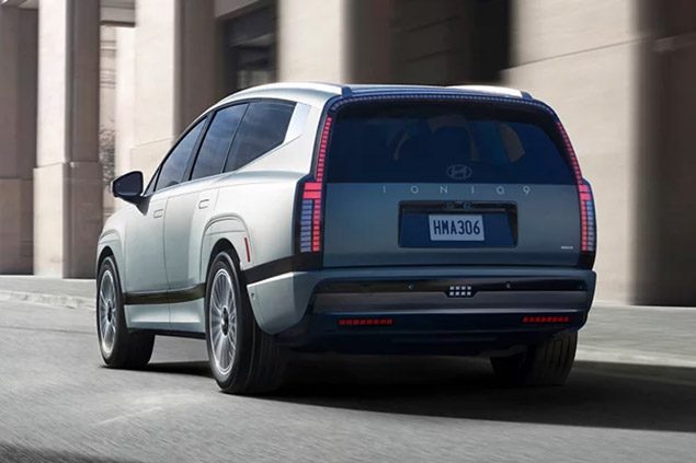 2026 Hyundai IONIQ 9 Rear Three-Quarter