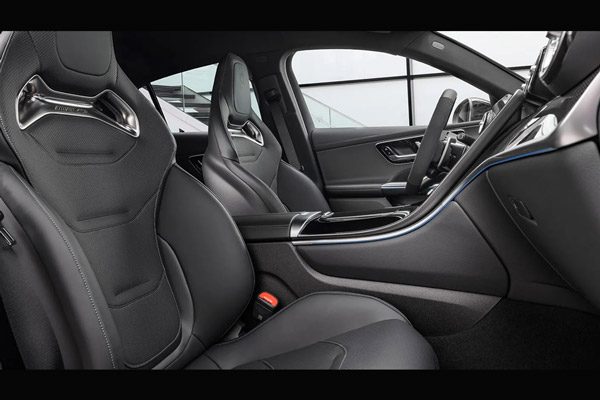 2025 Mercedes-AMG GLC 63 SE Performance Front Seats