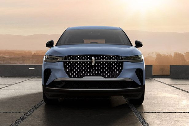 Front view of the 2026 Lincoln Nautilus