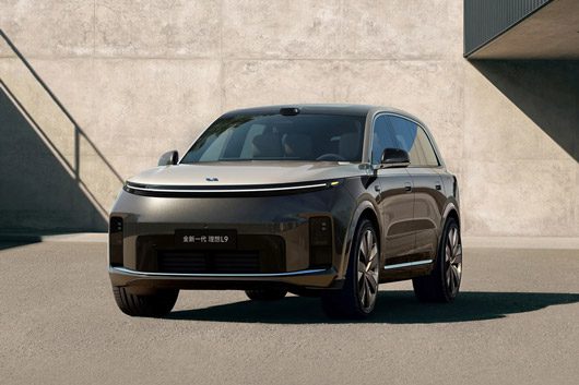 Li L9 Front Three-Quarter