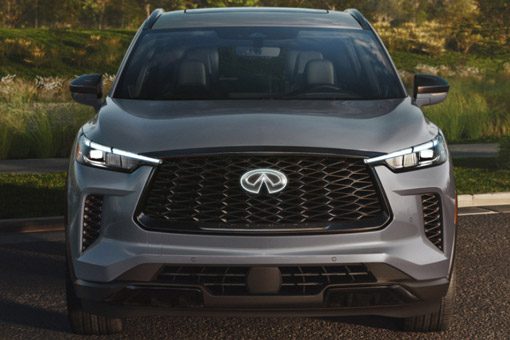 Parked 2025 INFINITI QX60 on pavement