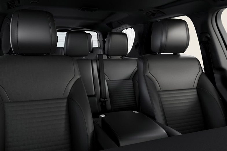 2026 Land Rover Discovery leather seats