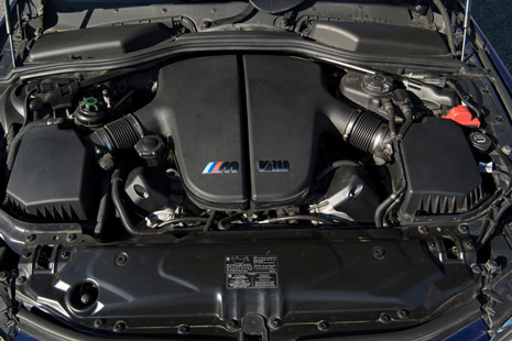 2005 BMW M5 E60 V10 engine compartment
