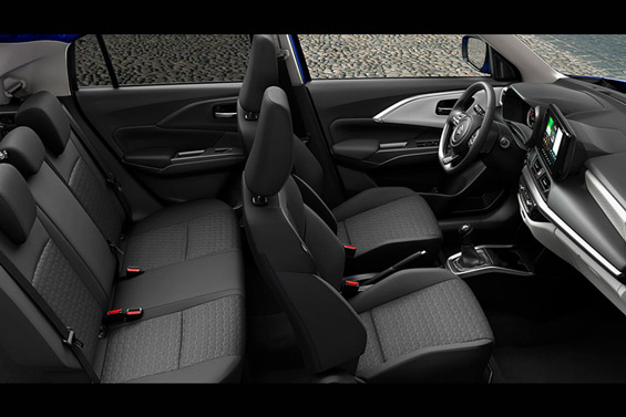 Suzuki Swift interior space