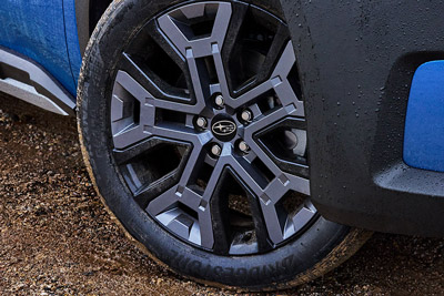 The 2026 Subaru Trailseeker can be equipped with optional 20-inch gloss black alloy wheels with gray spoke inserts